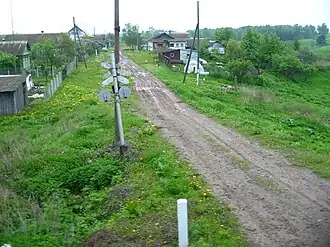 Дорога в деревне Зевалово (2004)