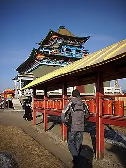 Ряд хурдэ в Иволгинском дацане, Бурятия