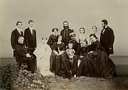 Император Александр II и императрица Мария Александровна с сыном Сергеем, дочкой Марией (1861)