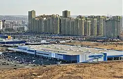 Гипермаркет «Castorama» на территории микрорайона 5 и жилой комплекс «Победа» (ноябрь 2020)