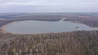 Вид с высоты на Колдычевское озеро