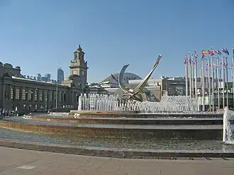 Скульптурная композиция «Похищение Европы» и Киевский вокзал