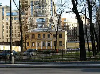 Восточный флигель (Кирочная, 35)