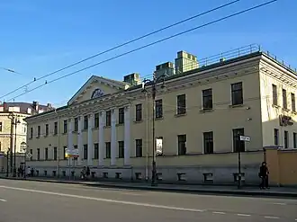 Новодел на месте снесённого здания на Кирочной улице, 39