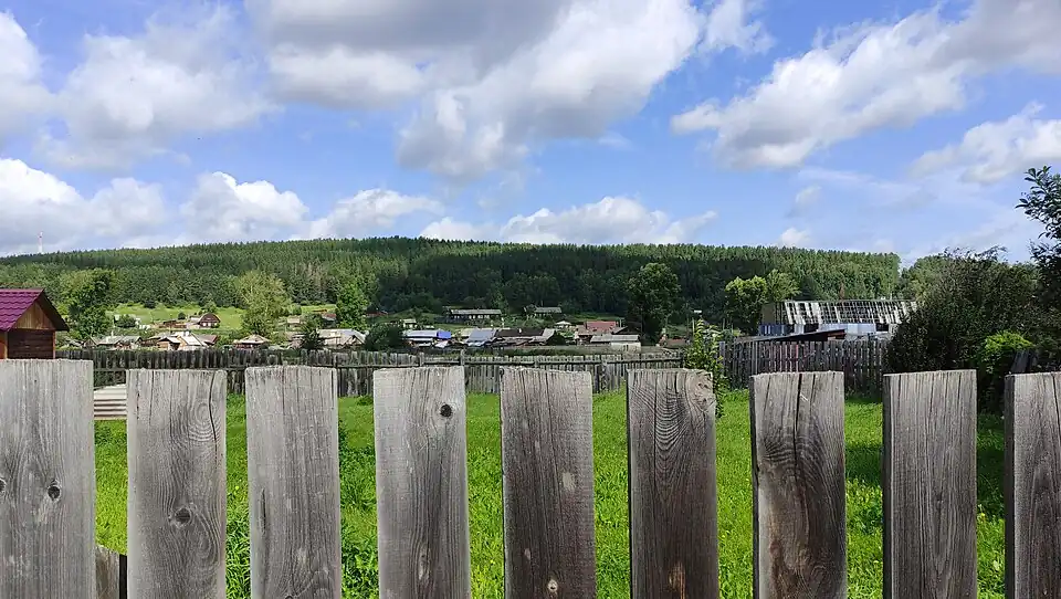 Вид на посёлок