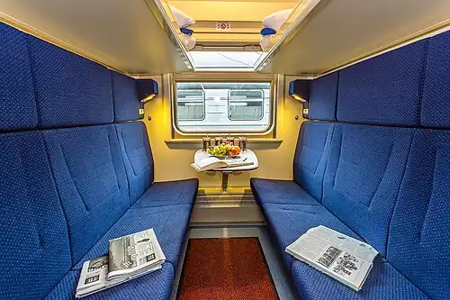 Купе в скором фирменном поезде «Томич» сообщением Томск - Москва