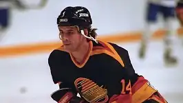 Мо Лемэй в матче «Торонто Мейпл Лифс»-«Ванкувер Кэнакс», ноябрь 1986 года