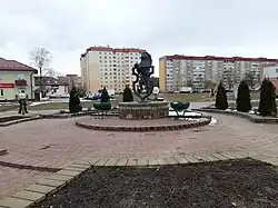 Памятник «Лев с ключами» (перекрёсток проспекта Победы и Ленинской улицы)