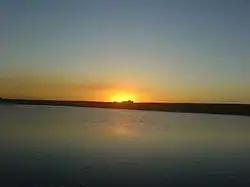 Закат на берегу реки Мечетка