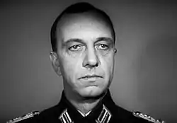 кадр из фильма «Щит и меч»