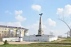 Памятник воинам 3-го бастиона или "Героям вылазок" (общий вид)  Объект культурного наследия народов РФ регионального значения. Рег. № 921711298130005 (ЕГРОКН)