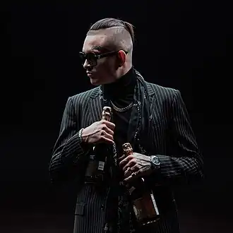 Обложка сингла Моргенштерна «Cristal & Моёт» (2020)