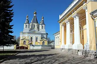 Замковая площадь, вид на Александро-Невский собор