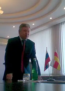 Николай Хлынцов в мэрии Владикавказа. Март 2009 года