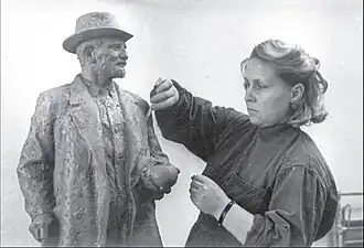 Петрова. Последние штрихи к скульптуре Мичурина