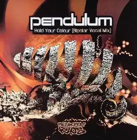 Обложка сингла Pendulum «Hold Your Colour (Bipolar Vocal Mix)» (2006)