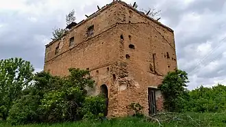 Руины панской усадьбы