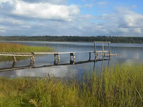 Орлинское озеро, вид от церкви