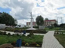 Памятник В. И. Ленину в сквере