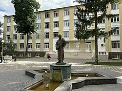 ПамятникГарри Поттеру