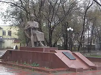 Памятник Ирчи Казаку в Махачкале