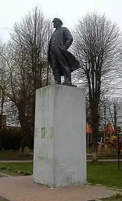 Памятник В. И. Ленину в 2017 году