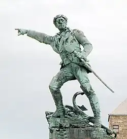 Памятник корсару Сюркуфу