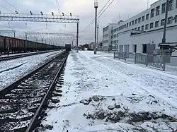 Пассажирская платформа. Вид в сторону ст. Томицы.