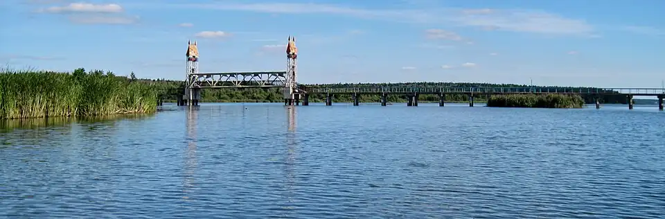 Пешеходный мост через Ижевский пруд в районе Воложки