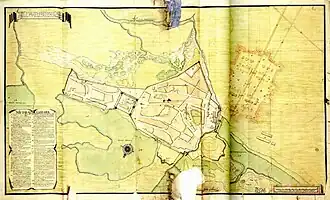 Четырёхугольный кремль и вторая линия укреплений на плане Тора 1742 года