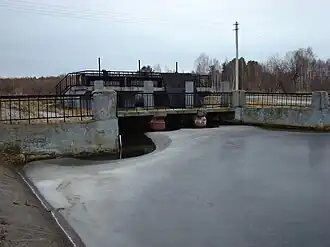 Плотина Аятского водохранилища