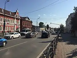 Пересечение с улицей Шлякова