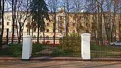 «Сталинская» застройка проспекта 50-летия Октября (дом № 4)