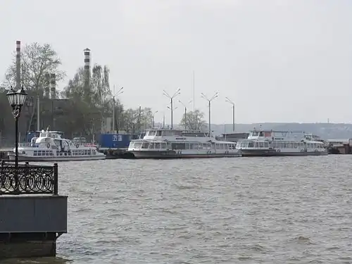 Теплоходы на причале «Ижевск»