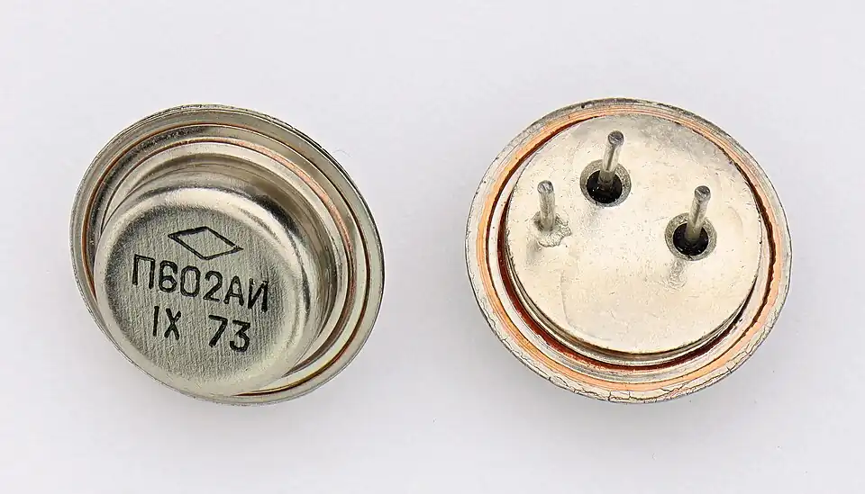 Транзистор П602