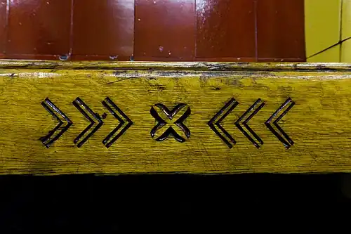 Узор на скамейке