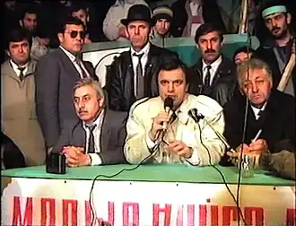 Руслан Хасбулаатов на митинге в Аухе (1991 год)