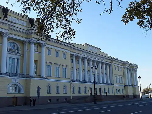 Здание Сената