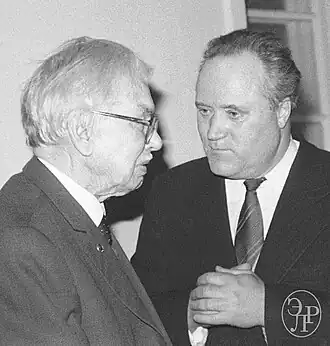 Леонид Леонов (слева) и Николай Сергованцев (справа)