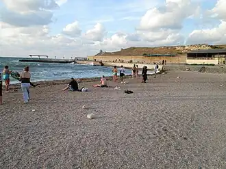 Солнечный пляж