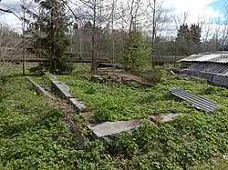 Остатки фундамента финского вокзала.