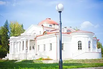 Южный фасад усадебного дома