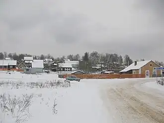 Напротив переезда