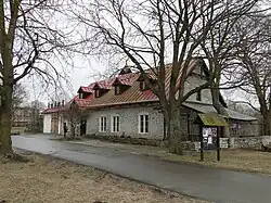 Бывшая Петровская таможня,ныне таверна “Peetri Toll”