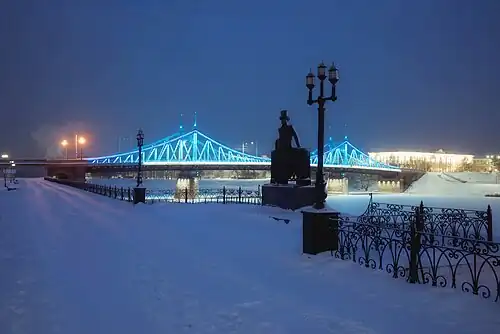 Памятник А.С. Пушкину на набережной Михаила Ярославича