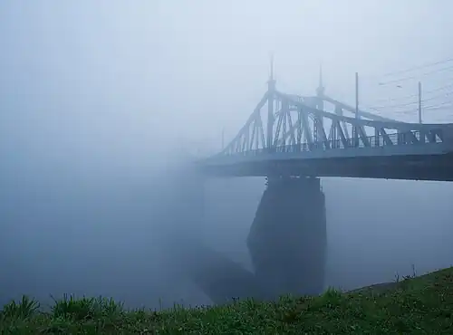 Тверь. Старый мост в тумане.