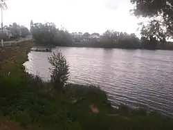 река на окраине Мещовска