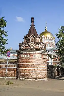 Угловая башня