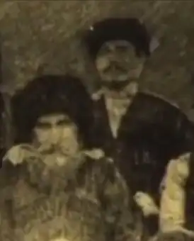 Ума Дуев с сыном Дадой. 1878 год