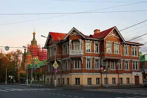 Вид одного из зданий в 2015 г.